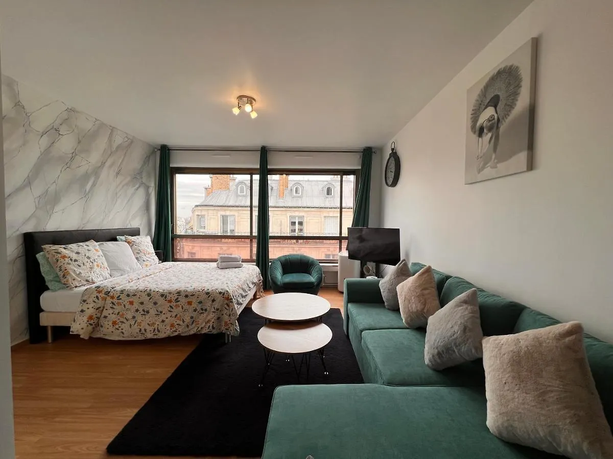 Appartement Champs-elysees - Hala Parijs